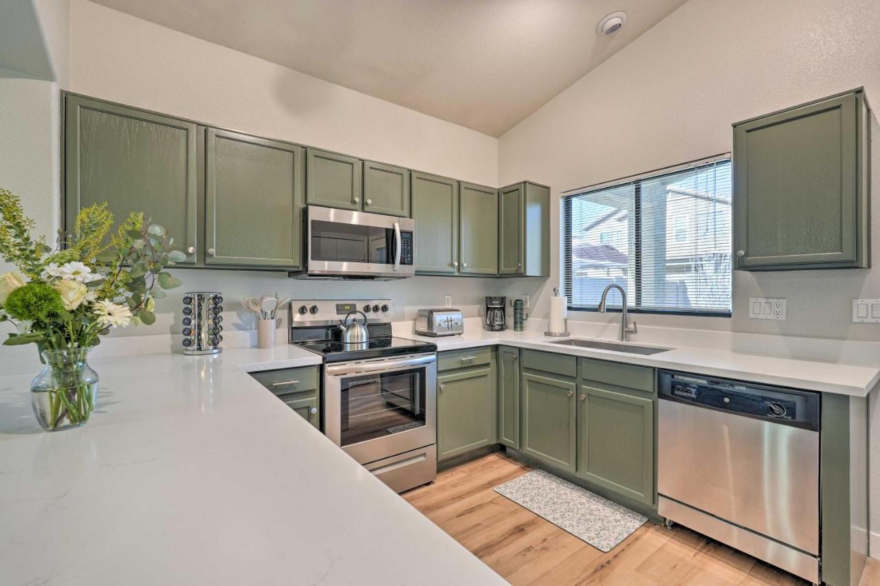 Sunlit Peoria Vacation Rental With Private Yard 外观 照片